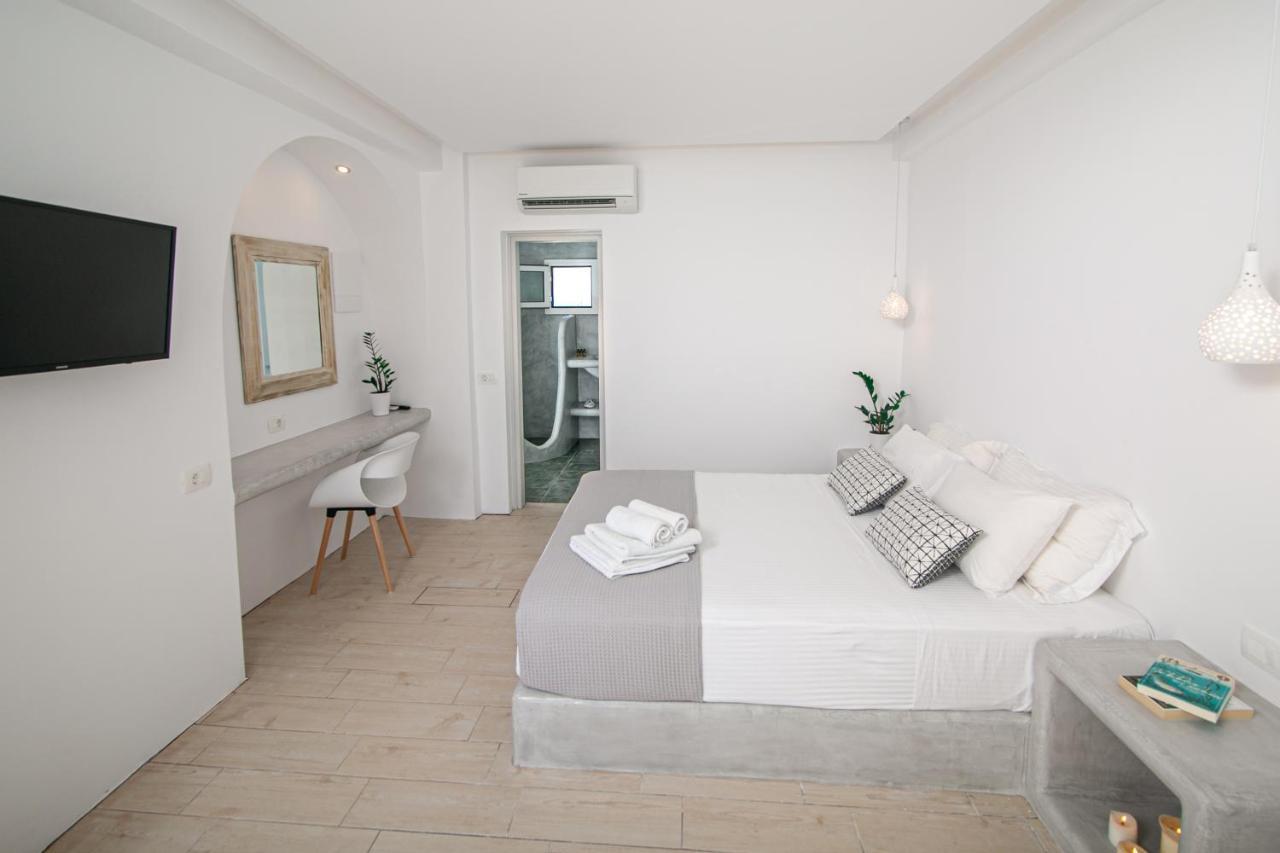 Sensia Luxury Studio With Hot Tub Oía Exteriér fotografie